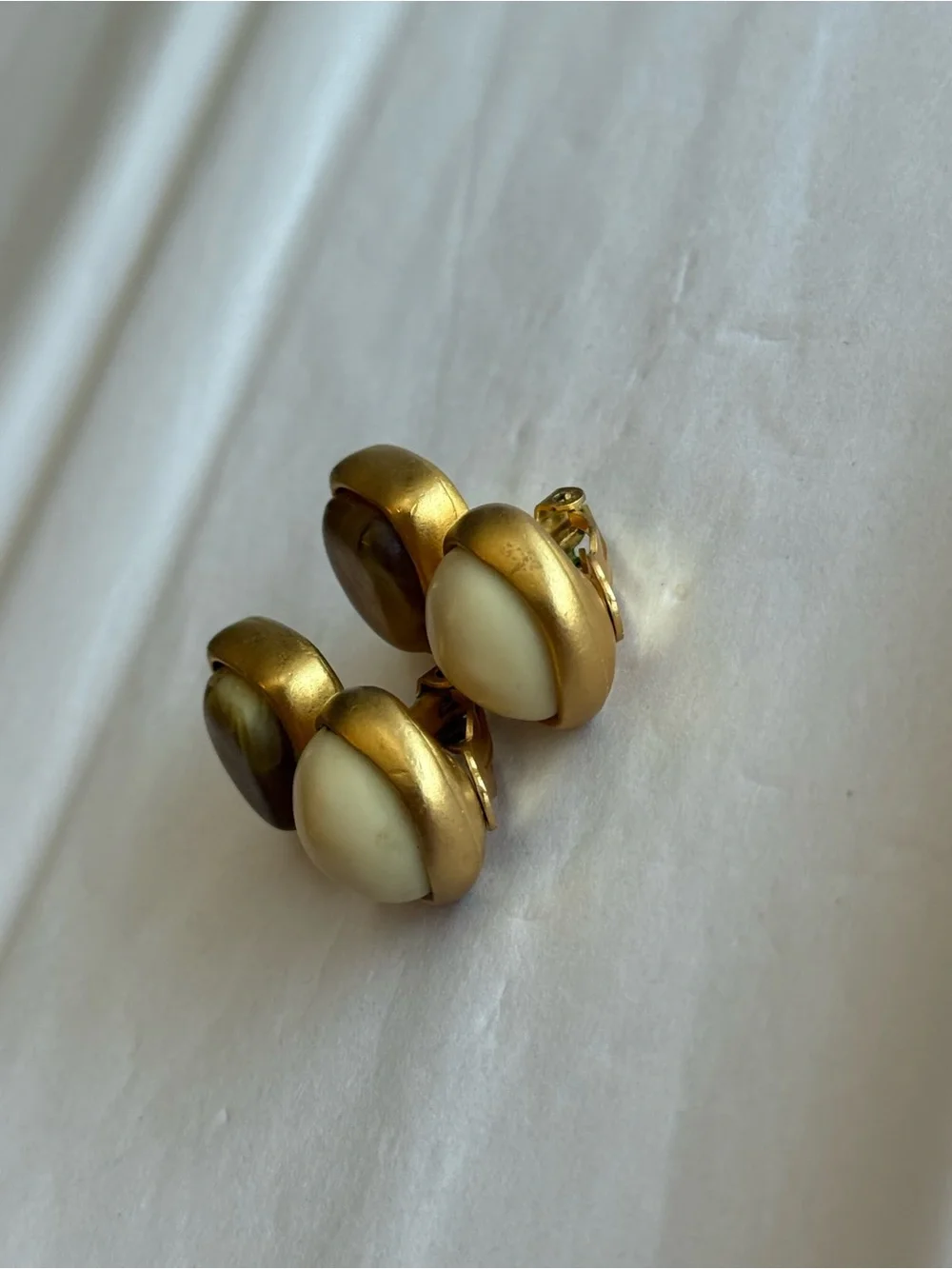 NORMA JEAN DESIGN | Vintage Amber Brushed Gold and Cream Clip On Earrings
